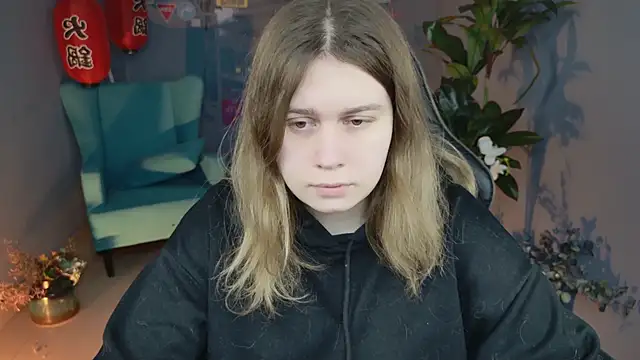 FioraMarmoris online show from February 15, 2025, 5:09 am