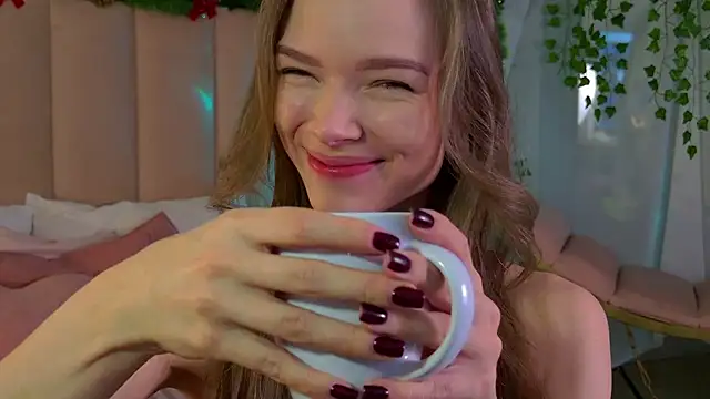 Eva Natsumi online show from December 24, 2024, 6:22 am