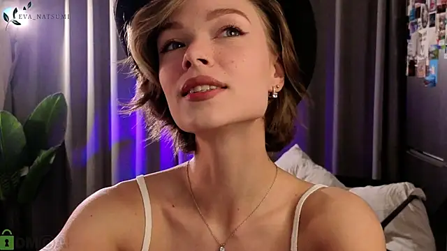 Eva Natsumi online show from September 13, 2025, 3:12 pm