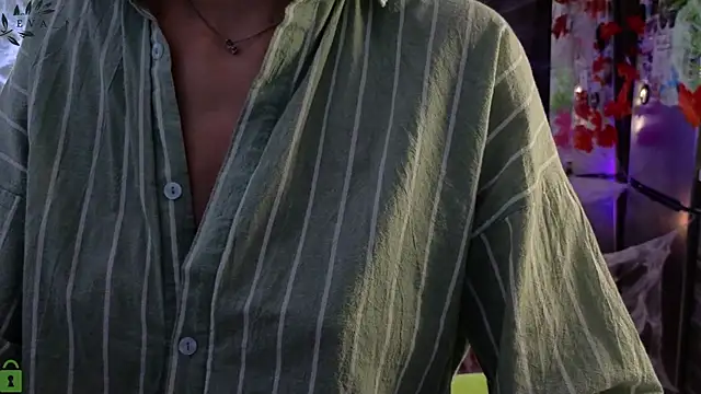 Eva Natsumi online show from October 27, 2025, 5:17 pm