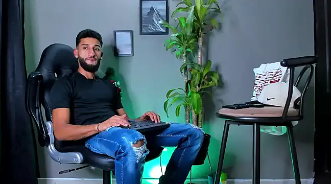 Damian 022 online show from December 30, 2024, 2:09 am