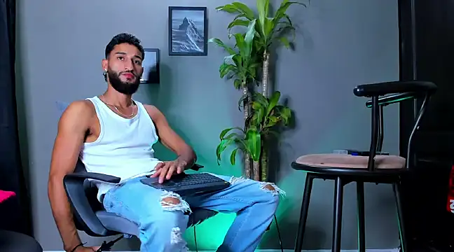 Damian 022 online show from January 8, 2025, 10:37 pm