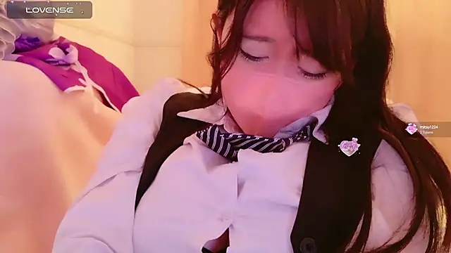 maii- online show from March 5, 2025, 6:34 pm