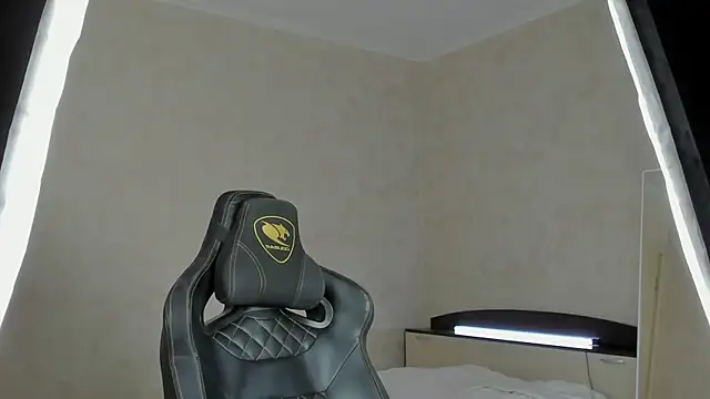 MasonWarholl online show from December 30, 2024, 11:49 pm