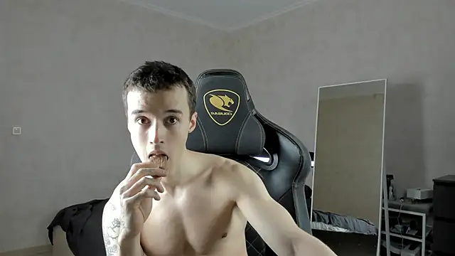 MasonWarholl online show from January 30, 2025, 2:58 pm