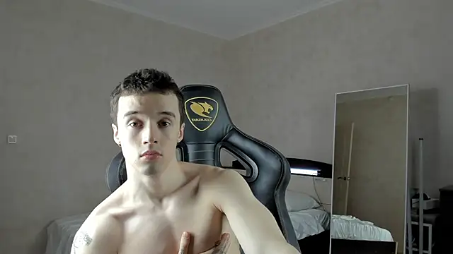 MasonWarholl online show from February 9, 2025, 5:43 pm