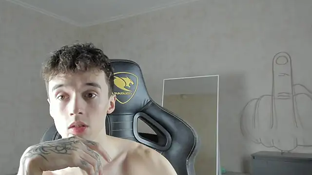 MasonWarholl online show from October 15, 2025, 4:18 pm