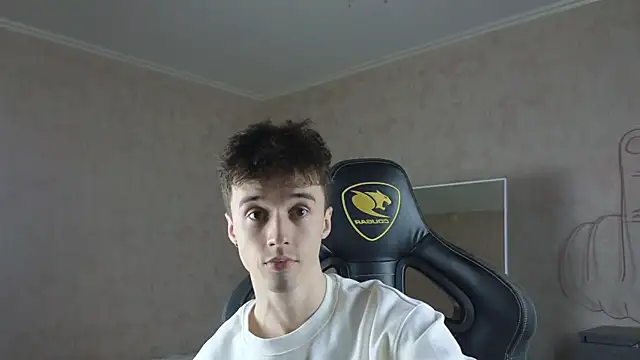 MasonWarholl online show from October 17, 2025, 10:12 pm