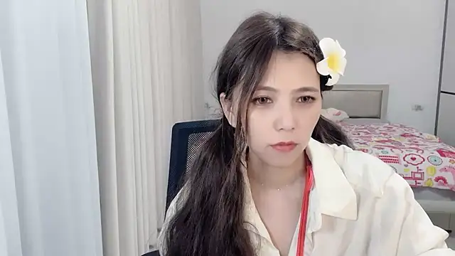 miyababytw online show from April 3, 2026, 5:22 pm