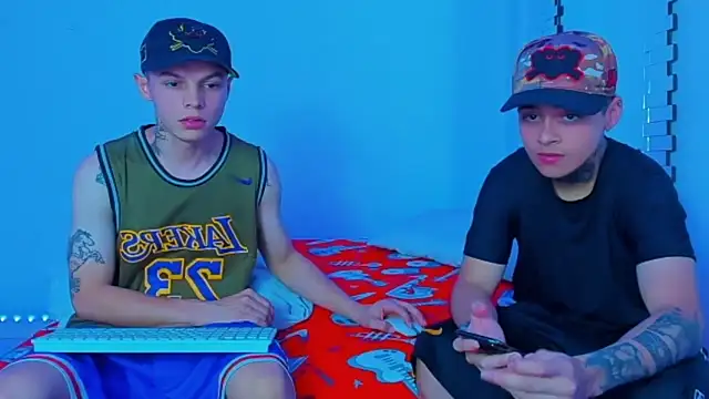 HOT boy2025 online show from December 25, 2024, 11:53 pm