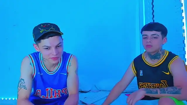 HOT boy2025 online show from February 2, 2025, 1:12 am