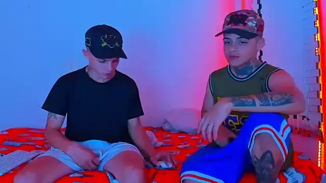 HOT boy2025 online show from February 11, 2025, 2:03 am