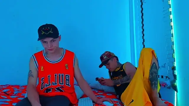 HOT boy2025 online show from February 16, 2025, 10:43 pm