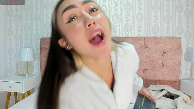 liaa 18 online show from September 9, 2025, 3:39 am