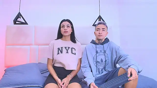 Tinny and Candy online show from March 18, 2025, 1:20 pm