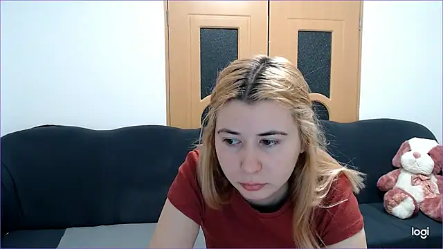 VioletaFlower7 online show from March 4, 2025, 8:46 am