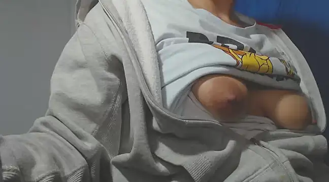 Snapshot of home_vlak chatting on February 7, 2025, 8:42 pm home vlak online show from February 7, 2025, 8:42 pm