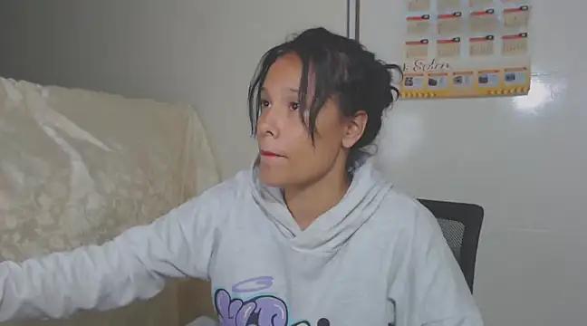 Snapshot of home_vlak chatting on March 19, 2025, 4:14 am home vlak online show from March 19, 2025, 4:14 am