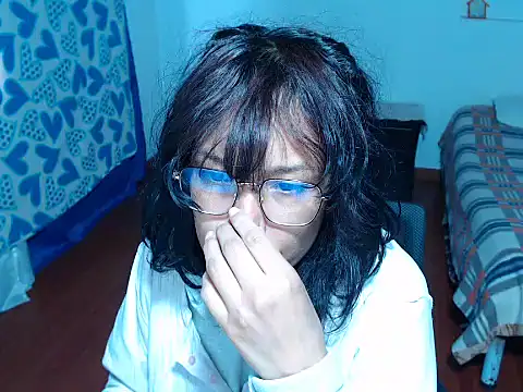 Snapshot of home_vlak chatting on January 9, 2026, 5:04 pm home vlak online show from January 9, 2026, 5:04 pm