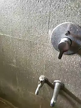 Aunty Loverboy69 online show from September 15, 2025, 6:13 am