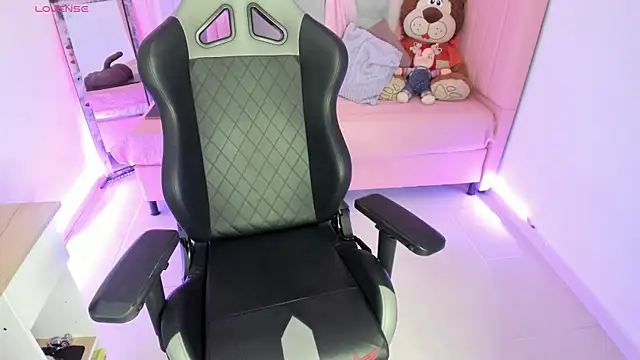 zoesullivan online show from January 25, 2025, 9:26 am