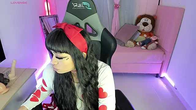 zoesullivan online show from February 14, 2025, 10:07 am