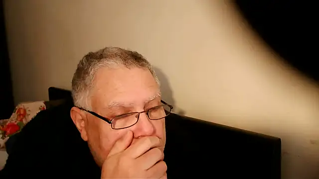 100Tauros online show from March 6, 2025, 2:08 pm