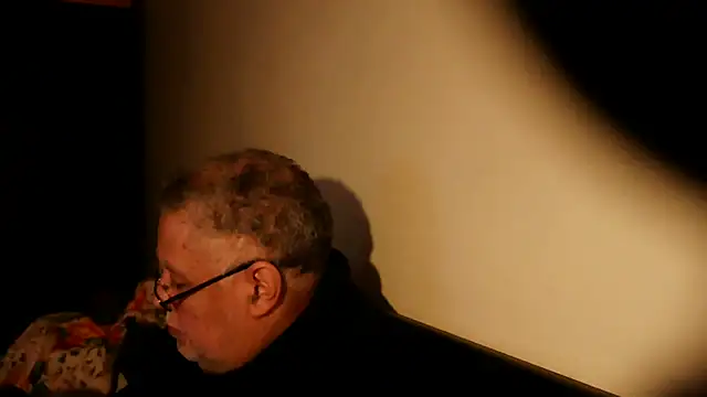 100Tauros online show from March 7, 2025, 7:16 pm