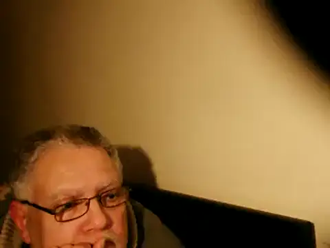 100Tauros online show from March 22, 2025, 1:32 am