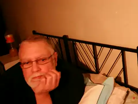 100Tauros online show from September 24, 2025, 9:18 pm