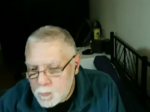 100Tauros online show from April 19, 2026, 9:06 pm