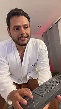 Nate Ocean online show from November 23, 2025, 4:01 am