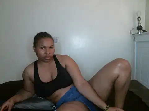 R-thequeen online show from January 4, 2025, 11:54 am