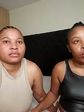 R-thequeen online show from May 20, 2026, 10:16 pm