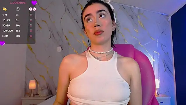 Julieta De Los Angeles online show from January 10, 2025, 9:34 am