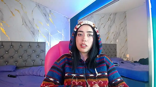 Julieta De Los Angeles online show from February 26, 2025, 6:47 am