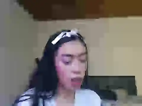 Julieta De Los Angeles online show from October 10, 2025, 5:01 pm