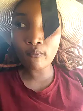 StacyGee24 online show from February 24, 2025, 11:10 am