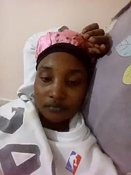 StacyGee24 online show from September 28, 2025, 10:37 pm