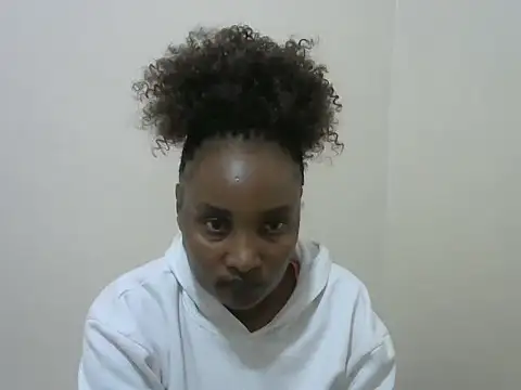 StacyGee24 online show from October 4, 2025, 5:05 am