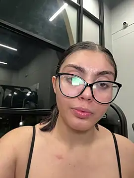 zui lu online show from March 9, 2025, 7:12 am