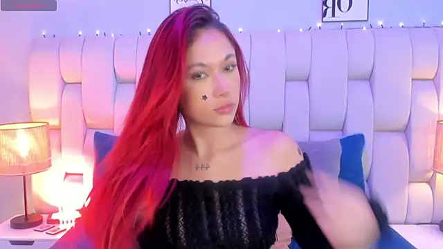 SkinnyFoxy online show from February 4, 2026, 8:03 pm