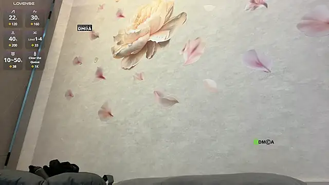 Isexxs online show from December 5, 2024, 9:17 pm