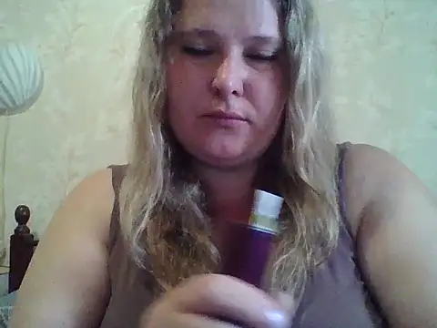 ParisMimi online show from May 26, 2026, 7:15 am