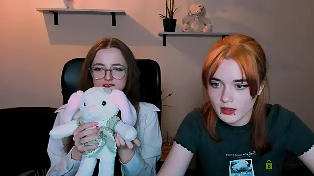 liana kisses online show from December 21, 2024, 2:30 am