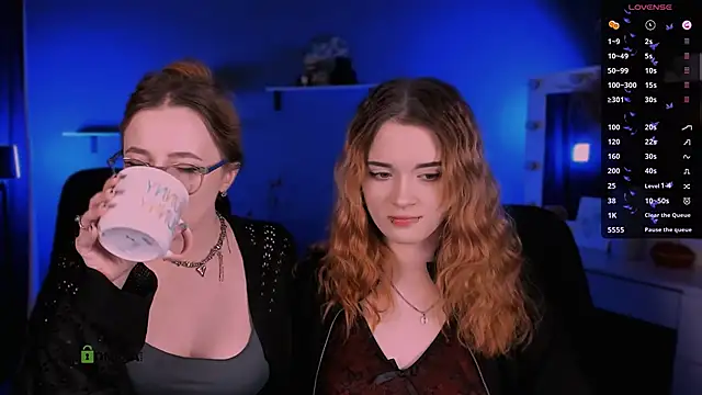 liana kisses online show from September 10, 2025, 7:25 pm