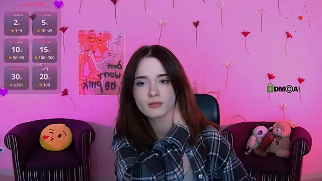 liana kisses online show from April 20, 2026, 7:04 pm