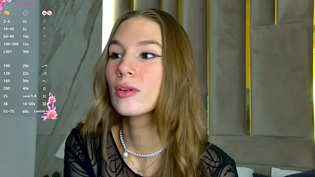 Snapshot of LeslieMines chatting on January 24, 2025, 10:32 am LeslieMines online show from January 24, 2025, 10:32 am