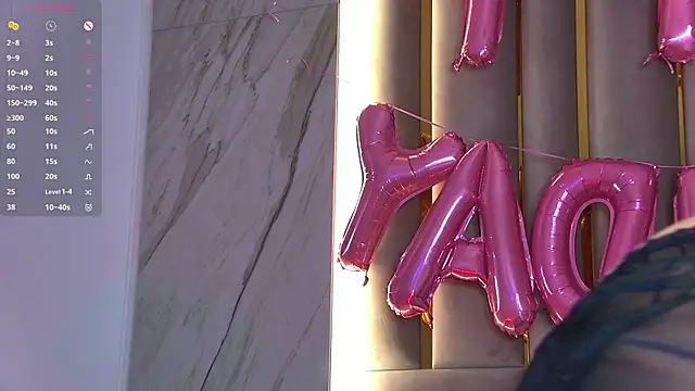 Snapshot of LeslieMines chatting on February 12, 2025, 12:33 pm LeslieMines online show from February 12, 2025, 12:33 pm