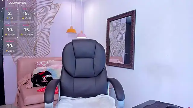 BarbaraKnox  online show from March 12, 2025, 12:20 am